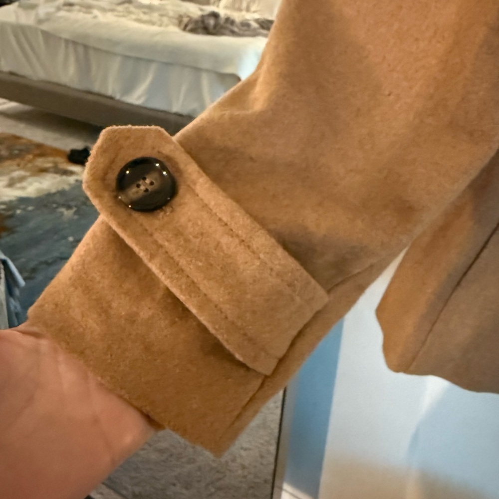 Beautiful Tan Wool Jacket - Picture 5 of 10